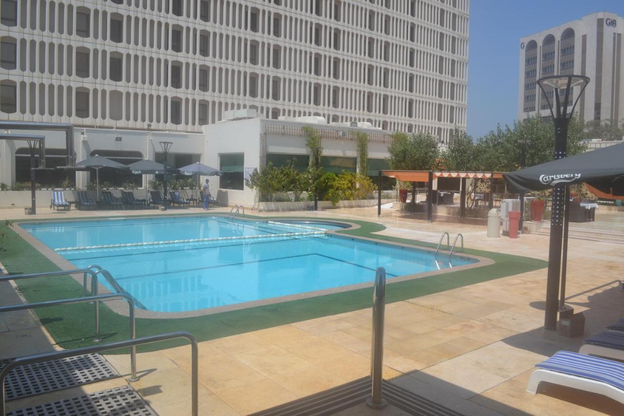 Hotel Golden Tulip Bahrain Manama Exterior foto