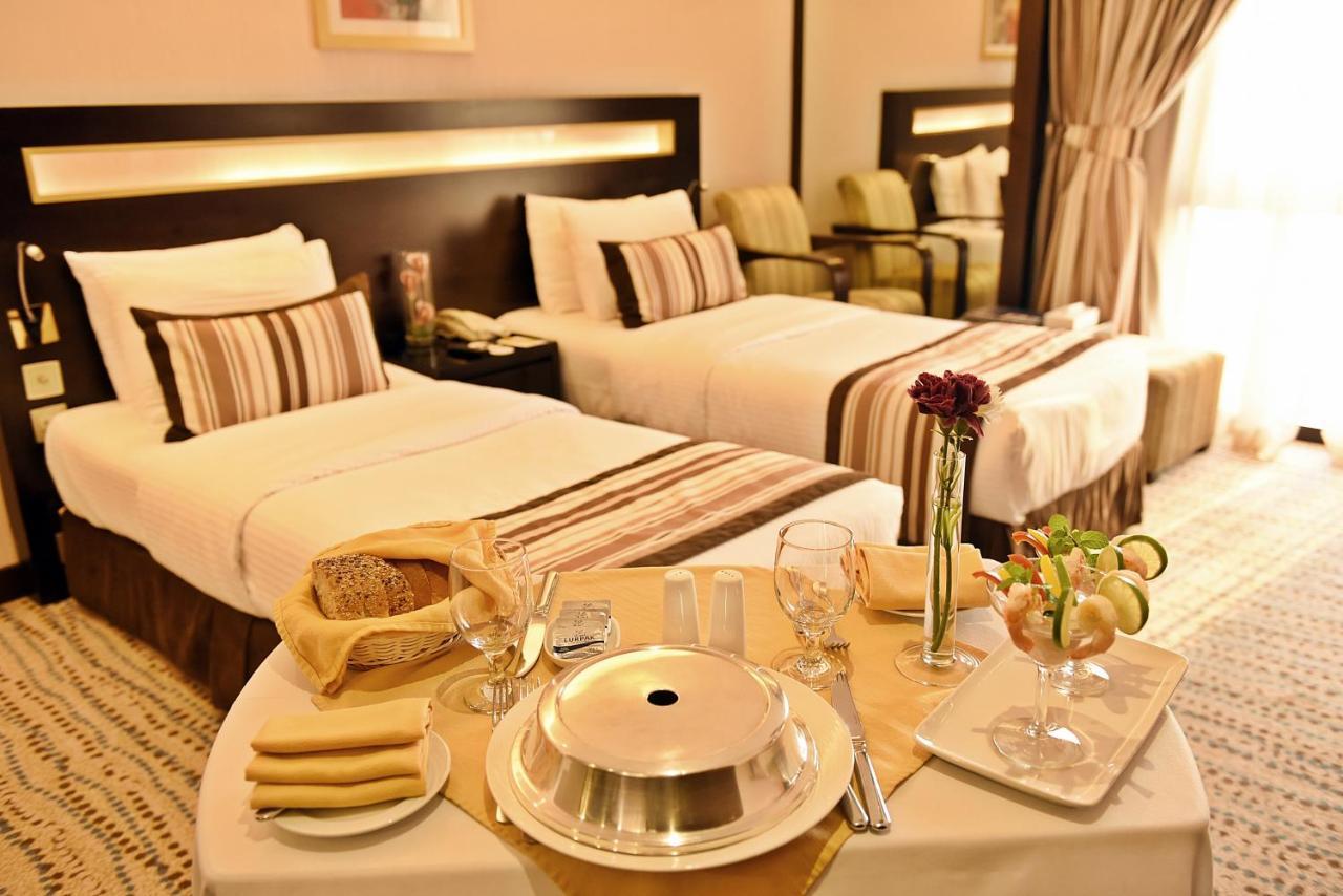 Hotel Golden Tulip Bahrain Manama Exterior foto