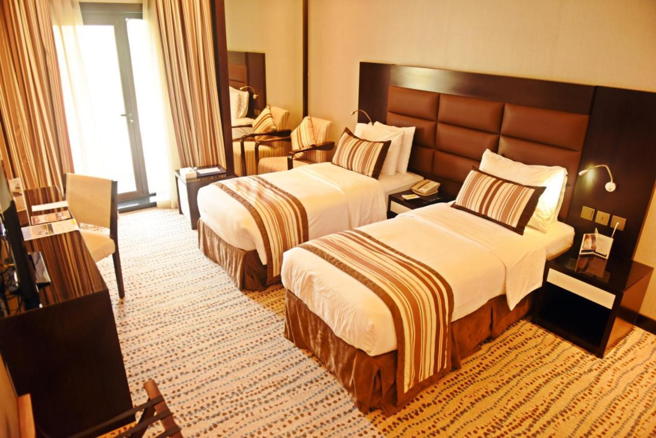 Hotel Golden Tulip Bahrain Manama Exterior foto